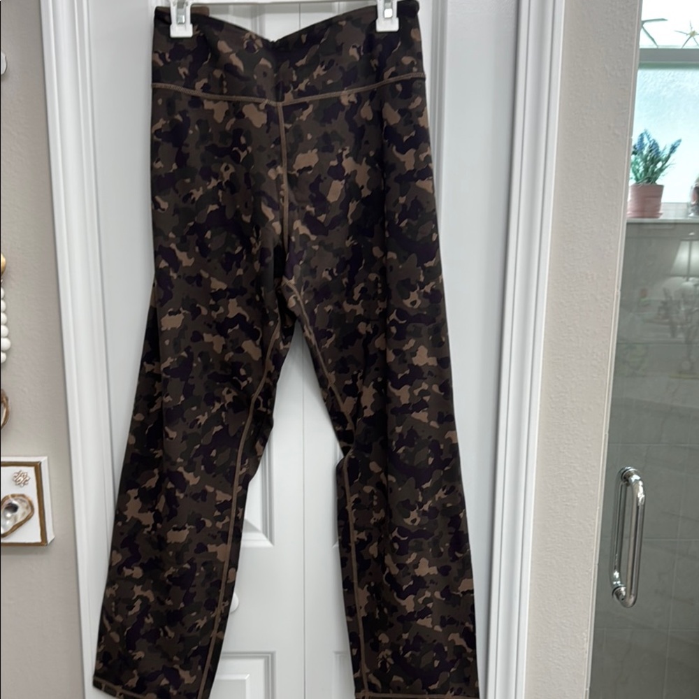 Women With Control Reversible Leggings